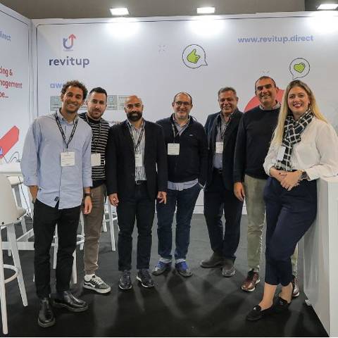 Entyposiaki Parousia Revitup Hotelshow