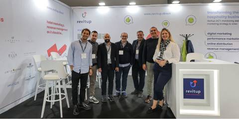 Entyposiaki Parousia Revitup Hotelshow